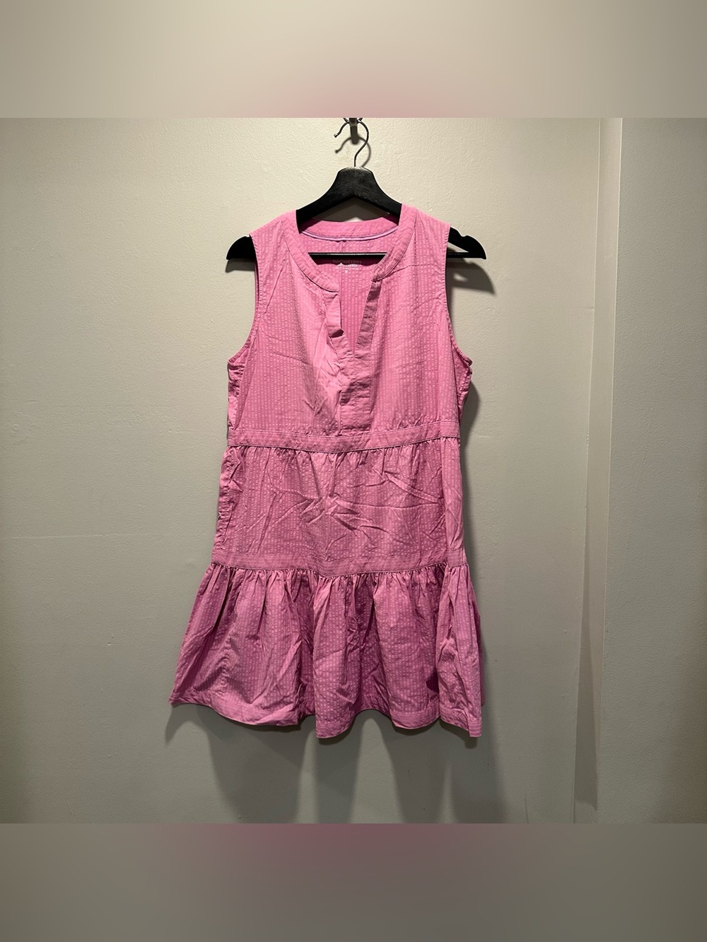Vineyard Vines Performance Pink Sleeveless Tiered Summer Dress Size Medium